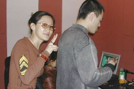 雪村的搞笑演出,笑料百出，欢乐无限